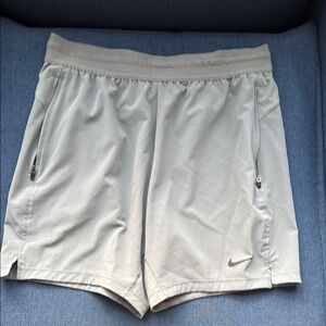 Nike Men's Gray Athletic Shorts